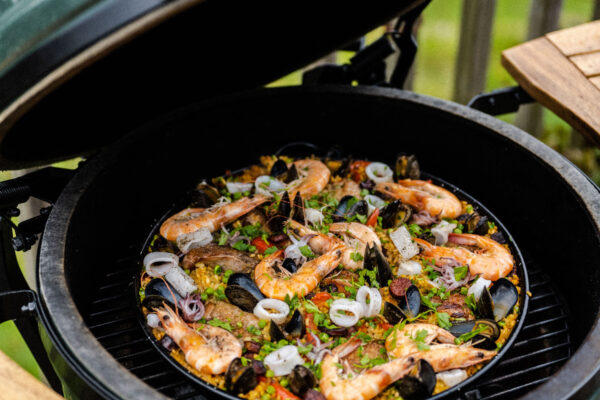 Large Egg in Nest with Shelves Lifestyle 4